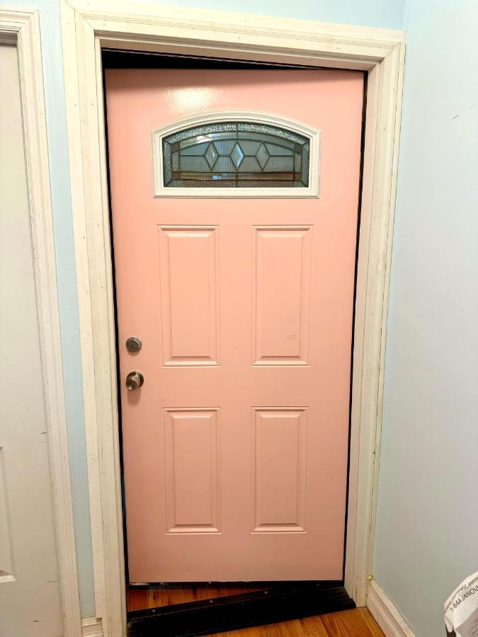 The Waltham Private Room & Bathroom John F Kennedy Jfk Lga Airport Manhattan Penn Station Bullet-Train 15 Min New York Exterior photo