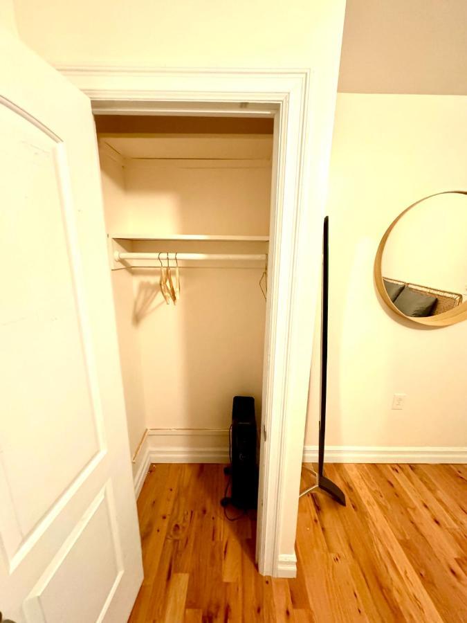The Waltham Private Room & Bathroom John F Kennedy Jfk Lga Airport Manhattan Penn Station Bullet-Train 15 Min New York Exterior photo